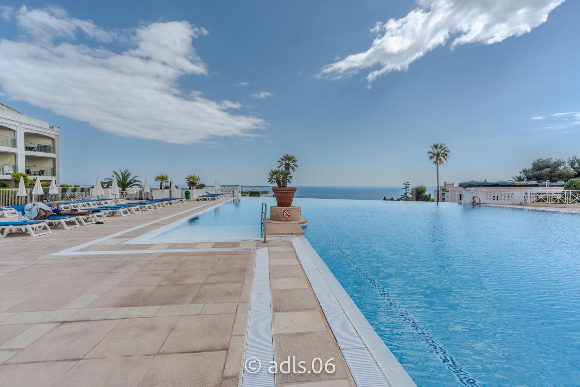 Studio Vue mer et Piscine Climatisation Wifi Cannes Esterno foto