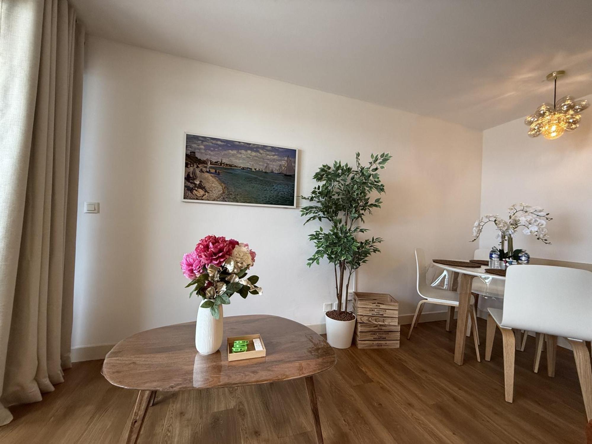 Studio Vue mer et Piscine Climatisation Wifi Cannes Esterno foto