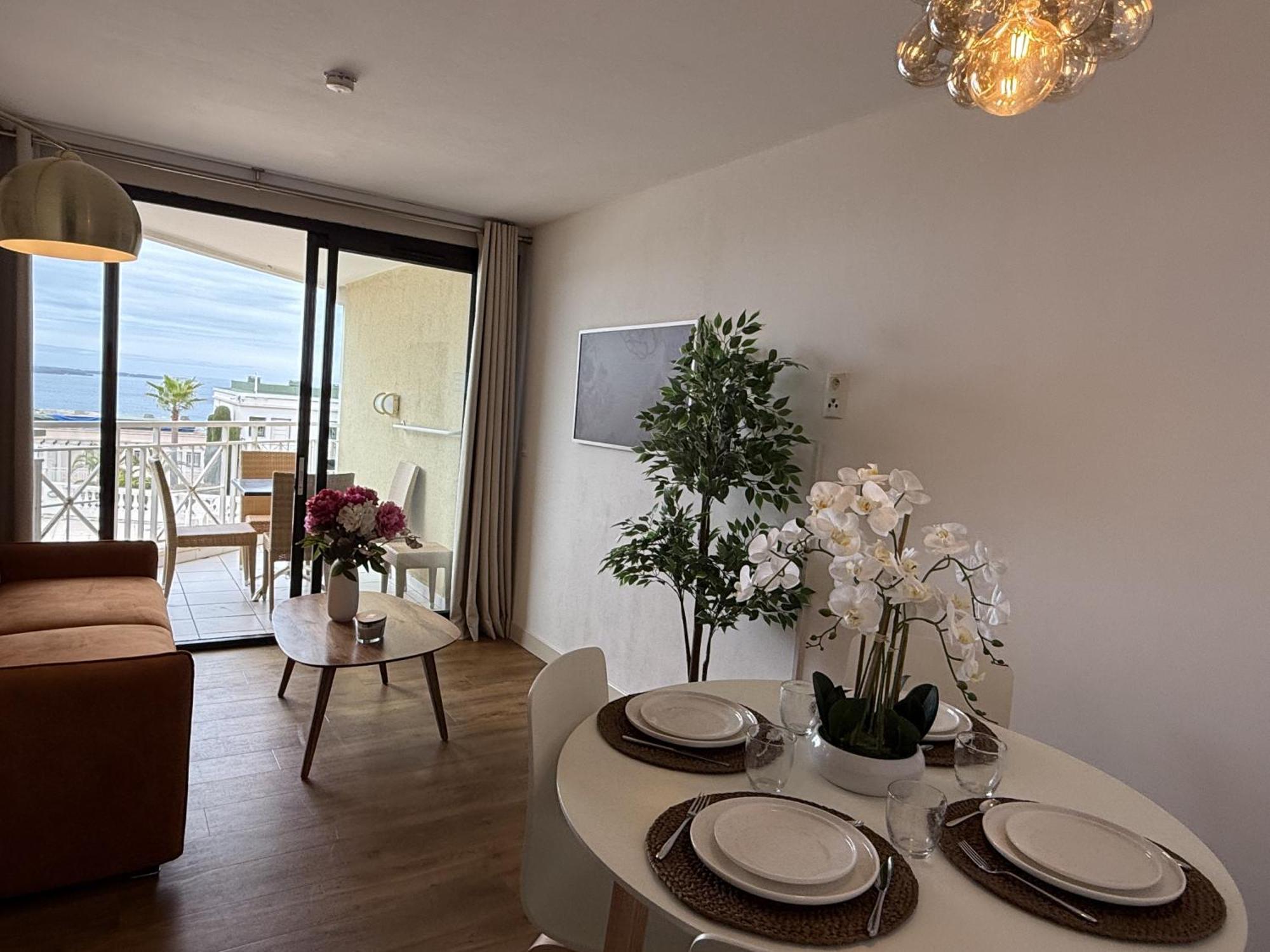 Studio Vue mer et Piscine Climatisation Wifi Cannes Esterno foto