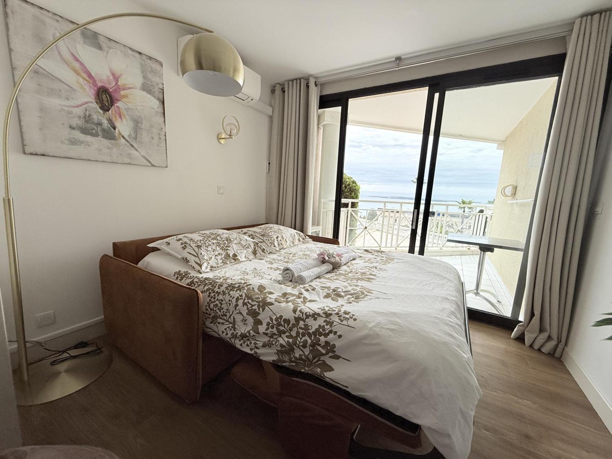 Studio Vue mer et Piscine Climatisation Wifi Cannes Esterno foto