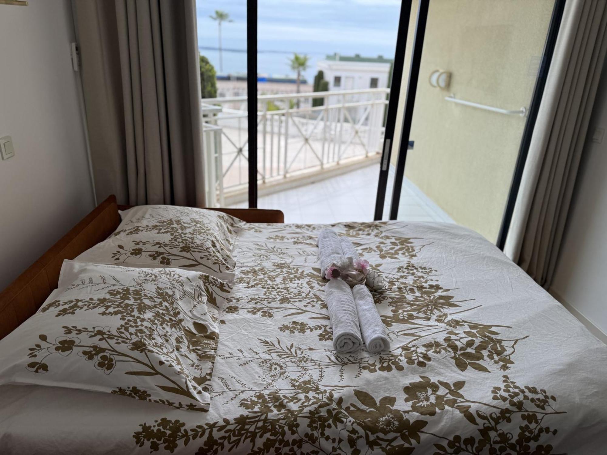 Studio Vue mer et Piscine Climatisation Wifi Cannes Esterno foto